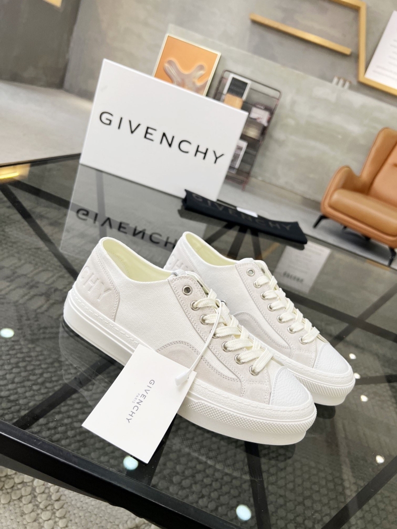 Givenchy Sneakers